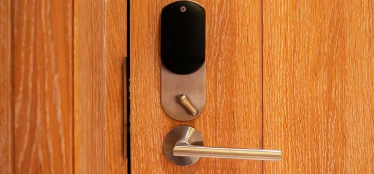 Automatic Locking Door Knob Crescent City